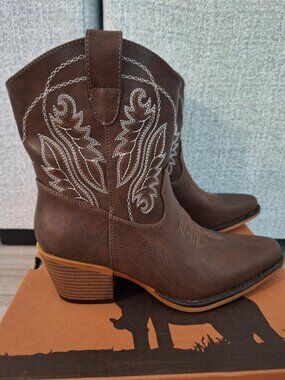 Women's Coffee Embroidered Mid Calf Chunky Heel Western Cowgirl Ankle Boots